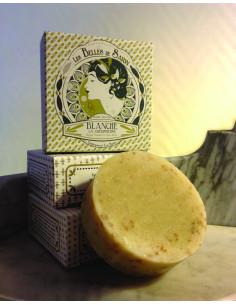 Savon naturel Sauge poudrée et ortie verte. Saponifié à froid et à la main enrichi en lait entier bio.
