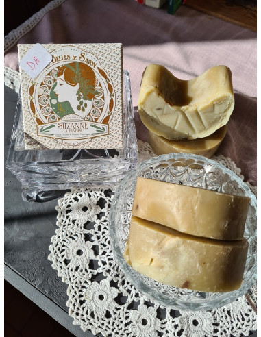 Suzanne L'Imparfaite, savon déclassé avec un défaut d'aspect ou un poids réduit de plus de 75 g