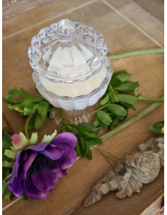 Bougie artisanale parfumée dans sa verrerie boite à bijoux réutilisable ou rechargeable